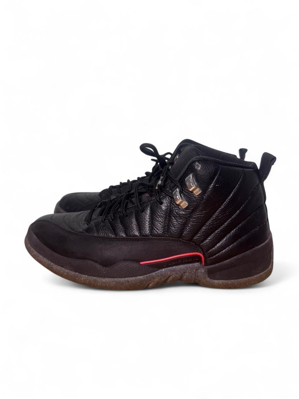 Air Jordan retro 12 utility basketball sneakers black red size 10.5 mens